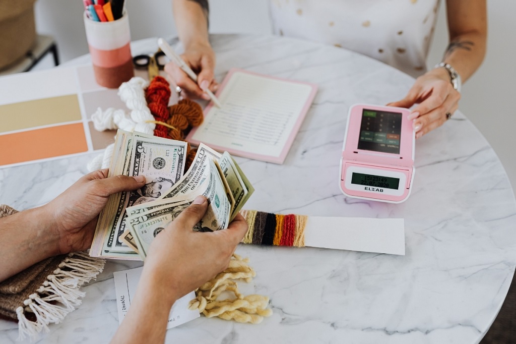 frugal living tips household finances